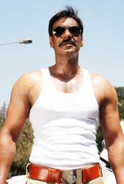 How Ajay Devgn pulled off the ‘scissor stunt’